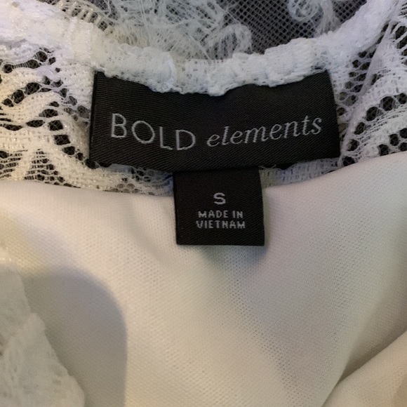 Bold Elements gown - Picture 7 of 11